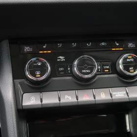 Foto inzerátu Skoda Karoq 1.5 TSI
