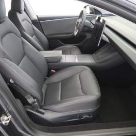 Foto inzerátu Tesla Model 3 Standard Range 60kWh