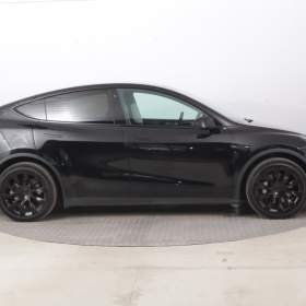 Foto inzerátu Tesla Model Y Long Range AWD 79kWh