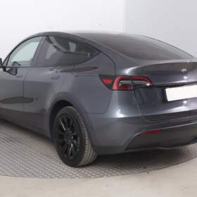Foto inzerátu Tesla Model Y Long Range AWD 79kWh