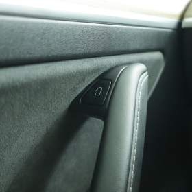 Foto inzerátu Tesla Model Y Long Range AWD 79kWh