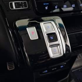 Foto inzerátu Hyundai Staria 2.2 CRDi