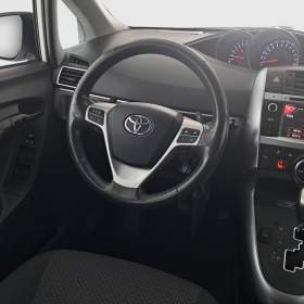 Foto inzerátu Toyota Verso 1.8 Valvematic
