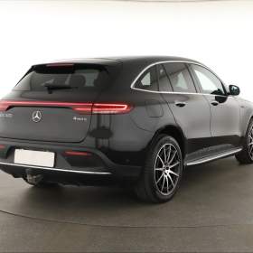 Foto inzerátu Mercedes EQC EQC 400 4MATIC