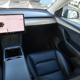 Foto inzerátu Tesla Model Y Long Range AWD 79kWh
