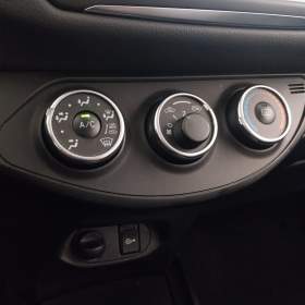 Foto inzerátu Toyota Yaris 1.5 Dual VVT-i