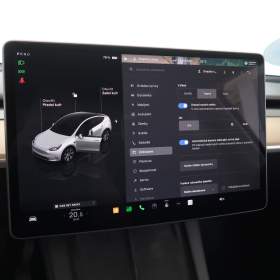 Foto inzerátu Tesla Model Y Long Range AWD 79kWh