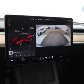 Foto inzerátu Tesla Model Y Long Range AWD 79kWh