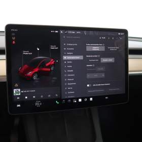 Foto inzerátu Tesla Model Y Long Range AWD 79kWh