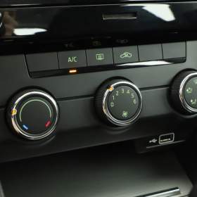 Skoda Octavia 1.5 TSI / 19924188