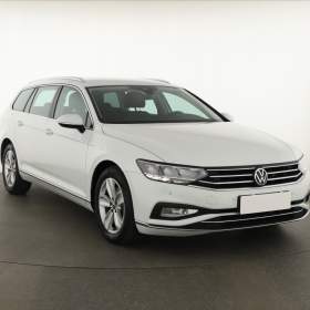 VW Passat 1.5 TSI / 19925582