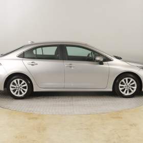 Foto inzerátu Toyota Corolla 1.5 VVT-i