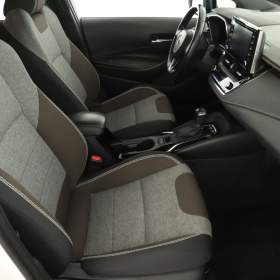 Foto inzerátu Toyota Corolla 1.8 Hybrid