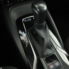 Foto inzerátu Toyota Corolla 1.8 Hybrid