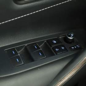 Foto inzerátu Toyota Corolla 1.8 Hybrid