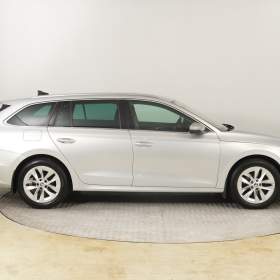 Foto inzerátu Skoda Octavia 1.5 TSI