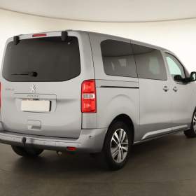 Foto inzerátu Peugeot Traveller 2.0 BlueHDi