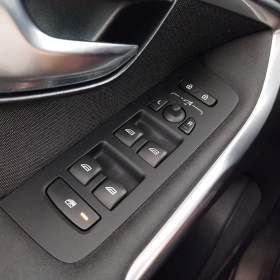 Foto inzerátu Volvo V40 Cross Country 2.0 D3