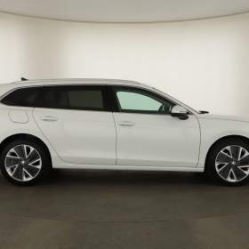 Foto inzerátu Skoda Superb 2.0 TDI
