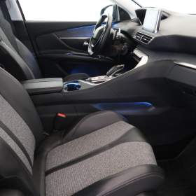 Foto inzerátu Peugeot 3008 1.5 BlueHDi