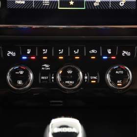 Foto inzerátu Skoda Superb 1.5 TSI