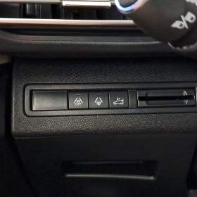 Foto inzerátu Peugeot 3008 1.2 PureTech