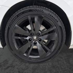 Foto inzerátu Skoda Superb 2.0 TDI