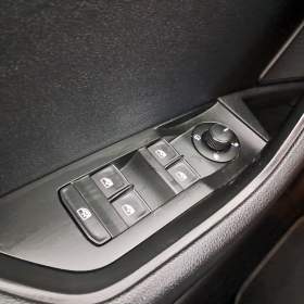 Foto inzerátu Skoda Superb 2.0 TDI