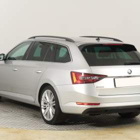 Foto inzerátu Skoda Superb 1.6 TDI