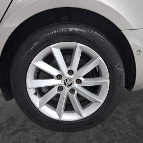 Foto inzerátu Skoda Superb 1.6 TDI
