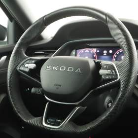 Foto inzerátu Skoda Octavia 1.5 eTSI mHEV