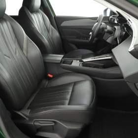 Foto inzerátu Peugeot 308 Hybrid 180