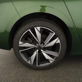 Foto inzerátu Peugeot 308 Hybrid 180