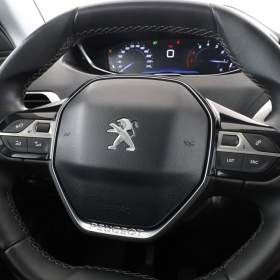 Foto inzerátu Peugeot 3008 1.2 PureTech