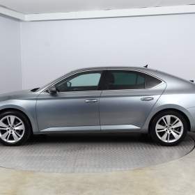 Foto inzerátu Skoda Superb 2.0 TDI 4x4