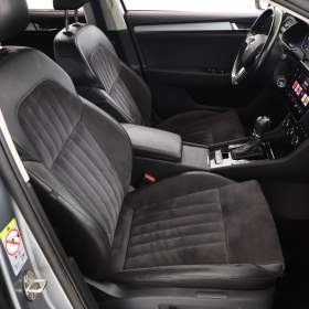 Foto inzerátu Skoda Superb 2.0 TDI 4x4