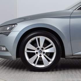 Foto inzerátu Skoda Superb 2.0 TDI 4x4