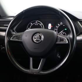 Foto inzerátu Skoda Superb 2.0 TDI 4x4