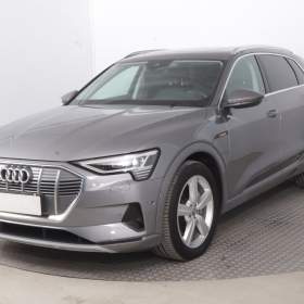 Foto inzerátu Audi e-tron e-tron 50 quattro