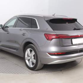Foto inzerátu Audi e-tron e-tron 50 quattro