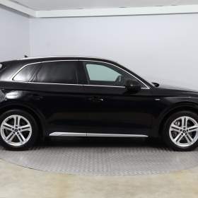 Foto inzerátu Audi Q5 40 TDI