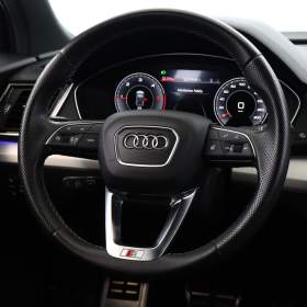 Foto inzerátu Audi Q5 40 TDI
