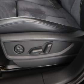 Foto inzerátu Audi Q5 40 TDI