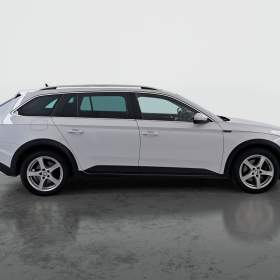 Foto inzerátu Skoda Superb 2.0 TDI
