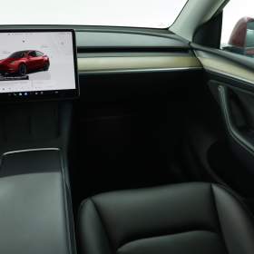 Foto inzerátu Tesla Model Y Long Range AWD 79kWh