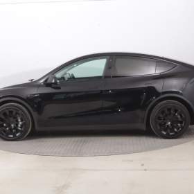 Foto inzerátu Tesla Model Y Long Range AWD 79kWh