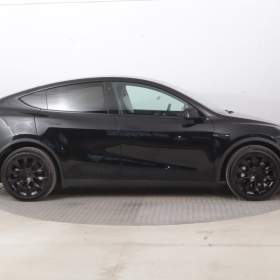 Foto inzerátu Tesla Model Y Long Range AWD 79kWh