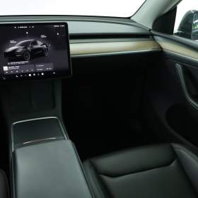 Foto inzerátu Tesla Model Y Long Range AWD 79kWh