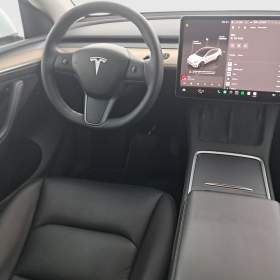 Foto inzerátu Tesla Model Y Long Range AWD 79kWh