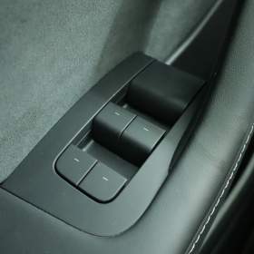 Foto inzerátu Tesla Model Y Long Range AWD 79kWh